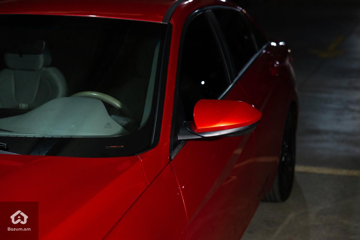Hyundai Elantra Sel 2020/21 - image 4