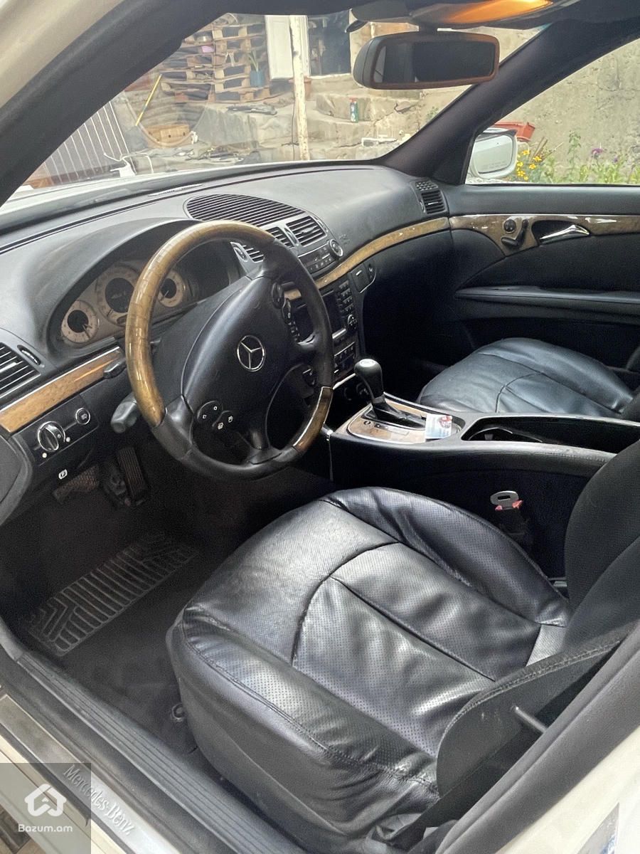 Mercedes-Benz E 320 2002 - image 5