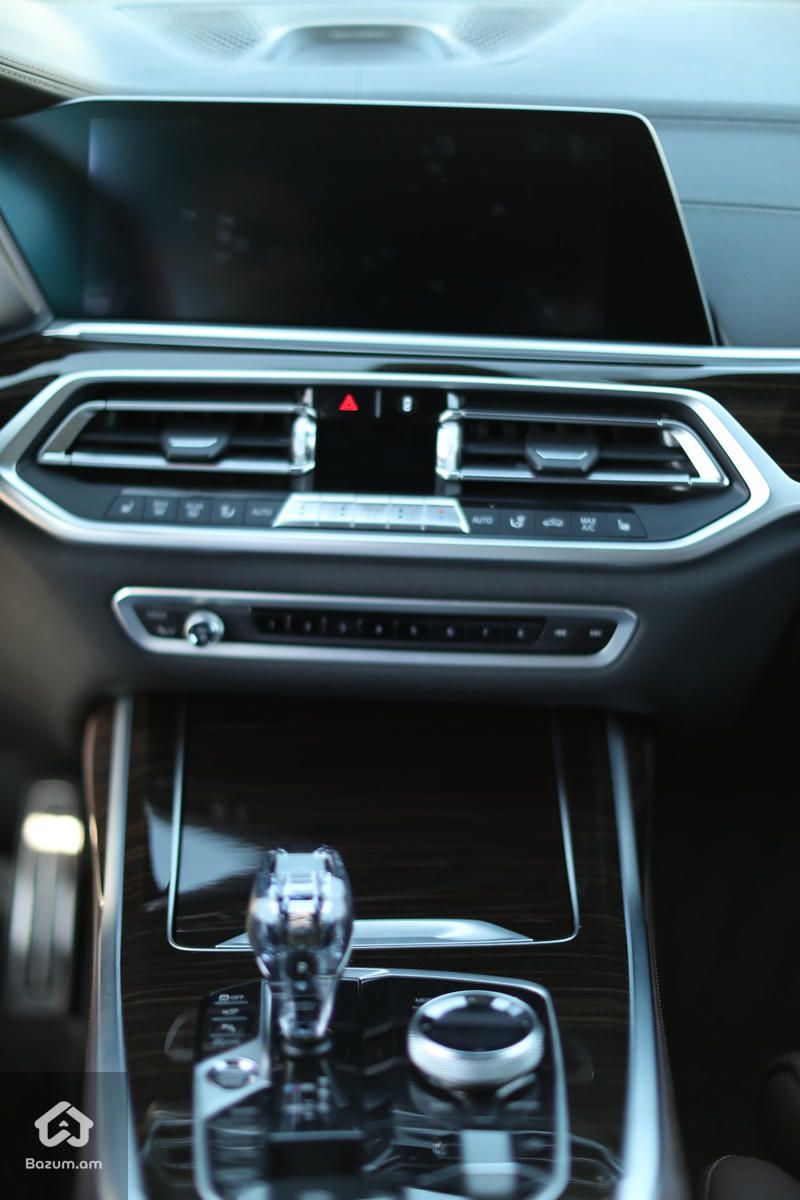 BMW X7 2019 M50i - image 16