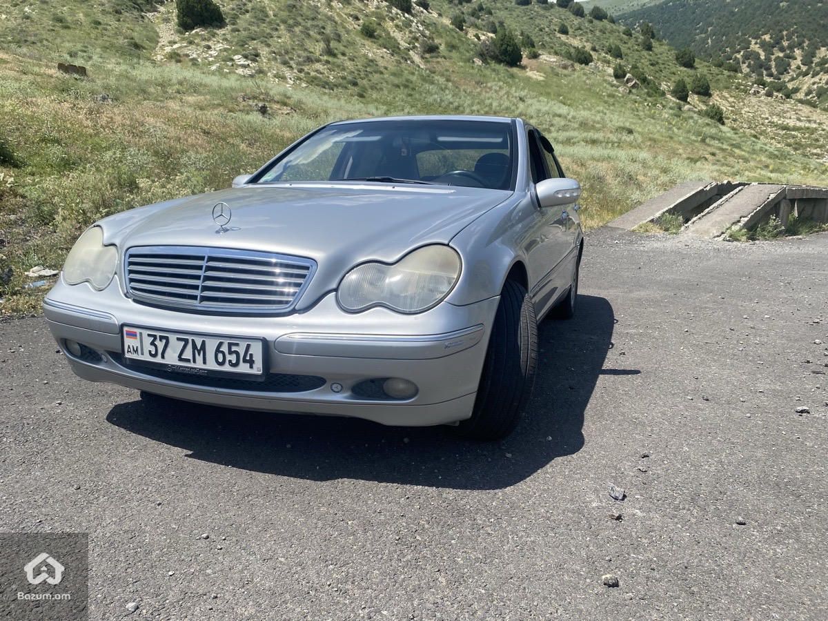 Mercedes-Benz W203 - image 8