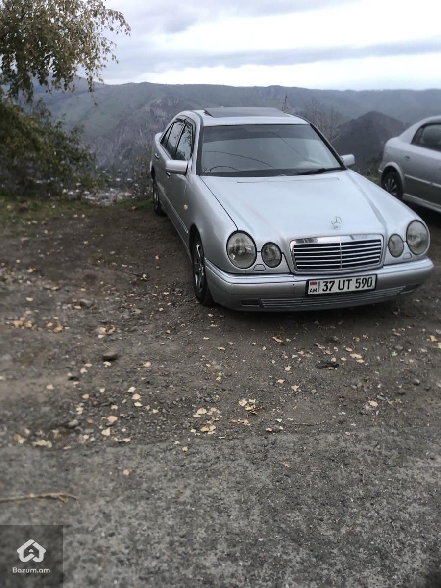 Mercedes-Benz 230 1995 - image 3