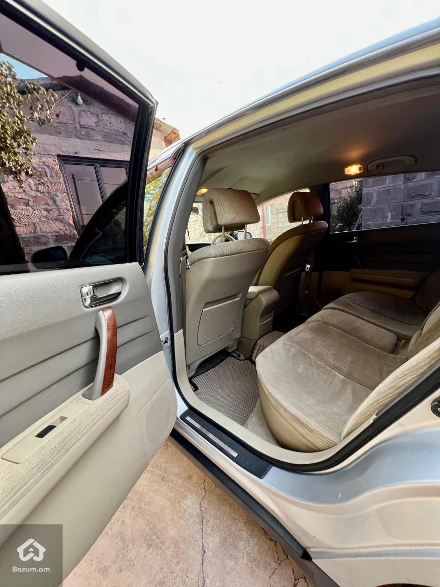 Nissan Teana - image 9