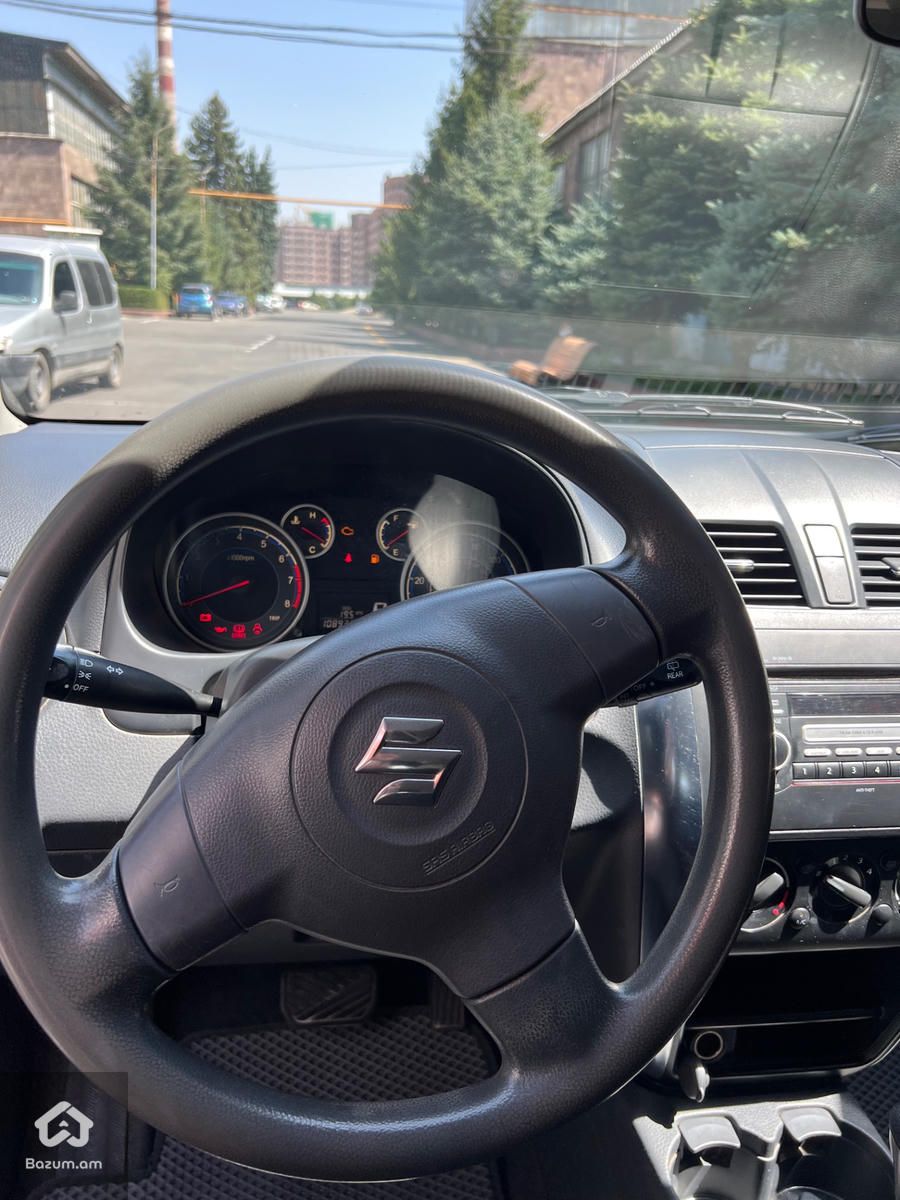 Suzuki SX4 2009 - image 3