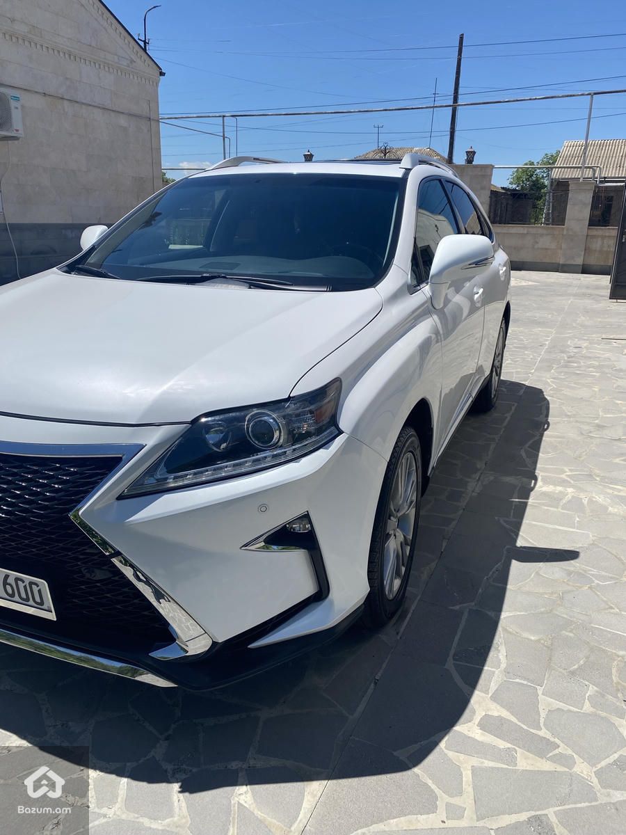 LEXUS RX350 - image 8