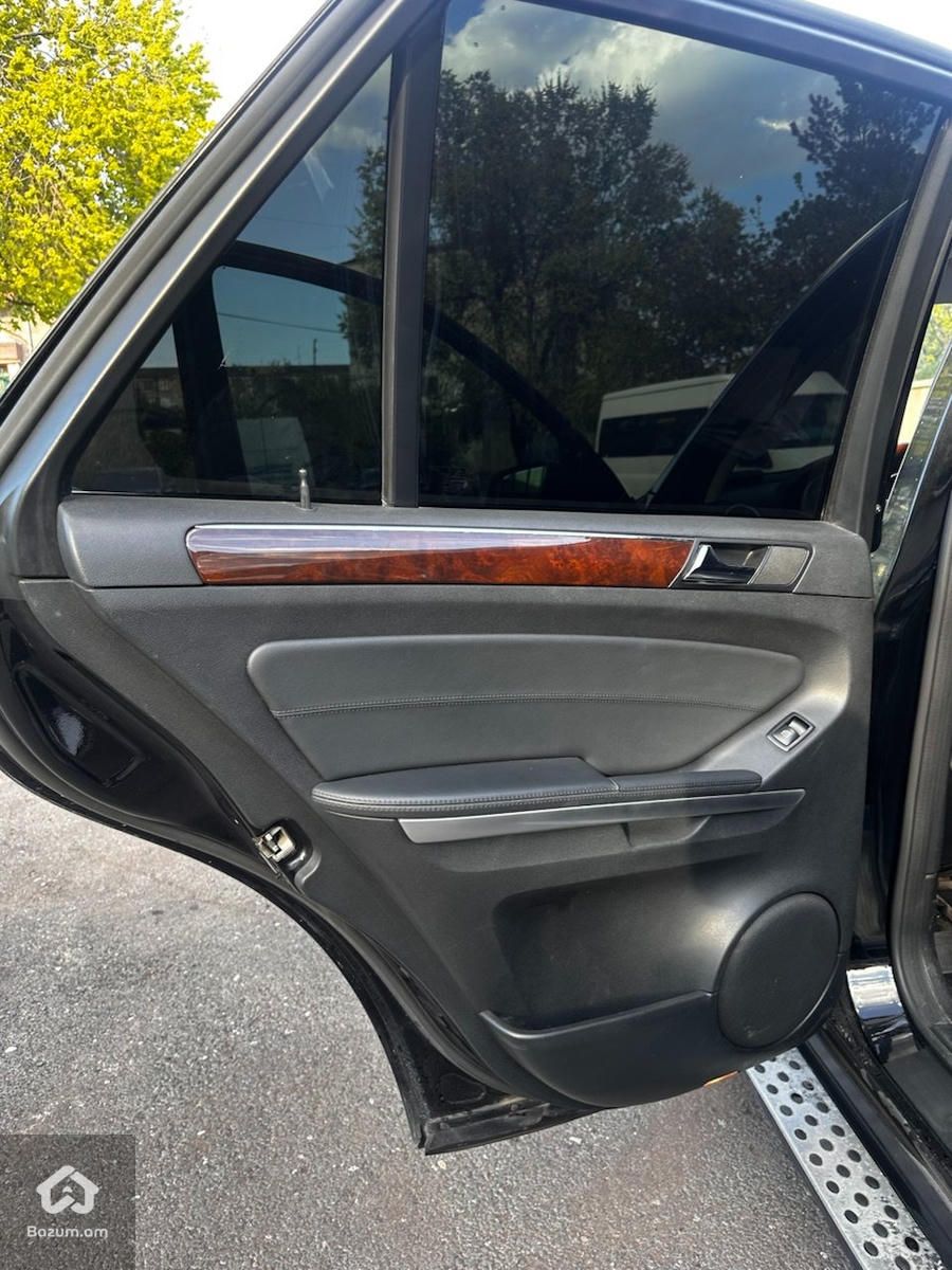 Mercedes-Benz ML 350 2011 - image 8