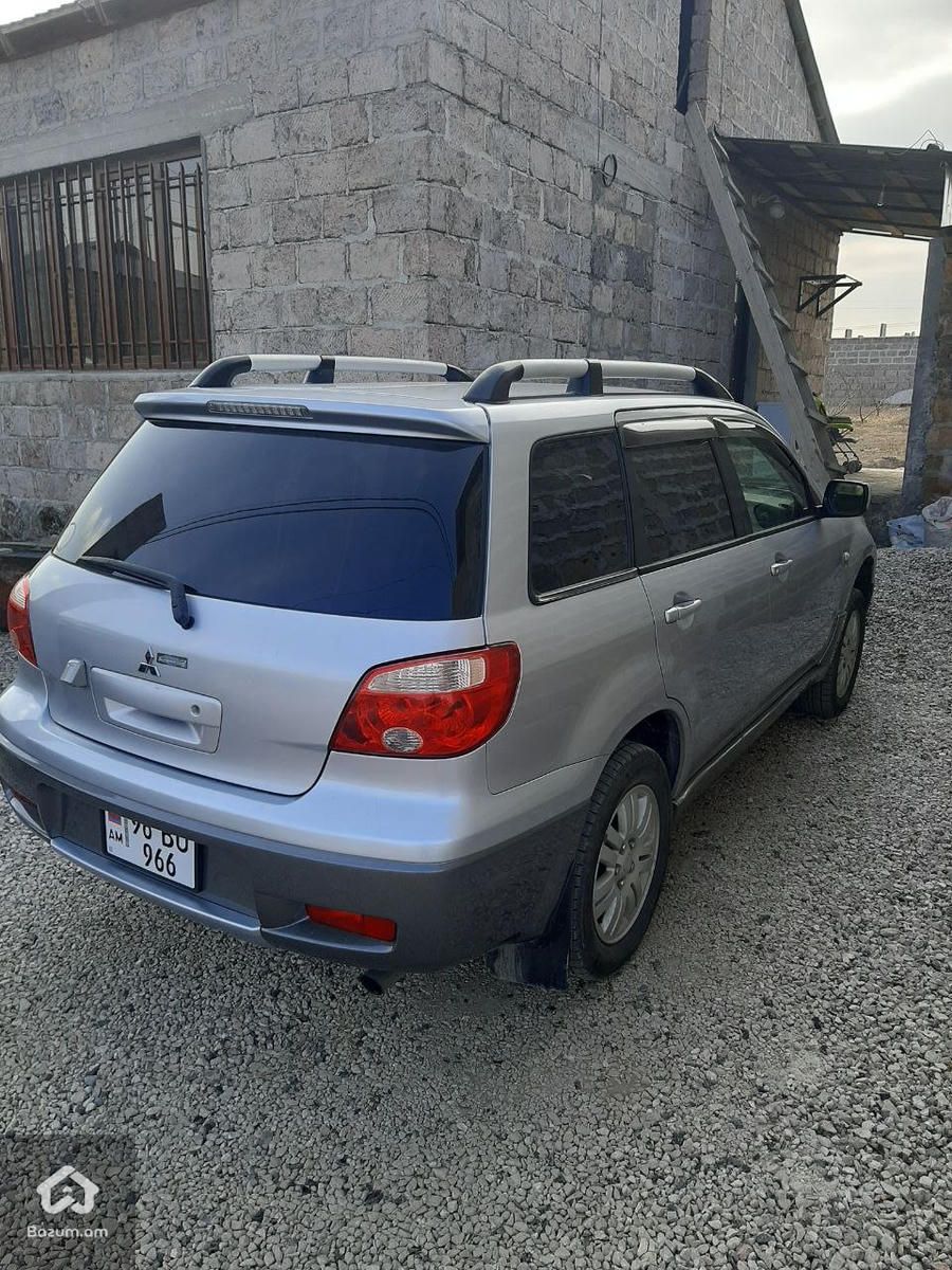 Mitsubishi Airtrek 2004 - image 8