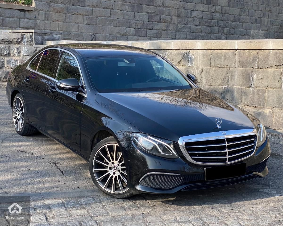 Mercedes E200 - image 1