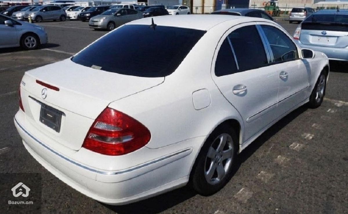 Mercedes-Benz E 320 2004 - image 37