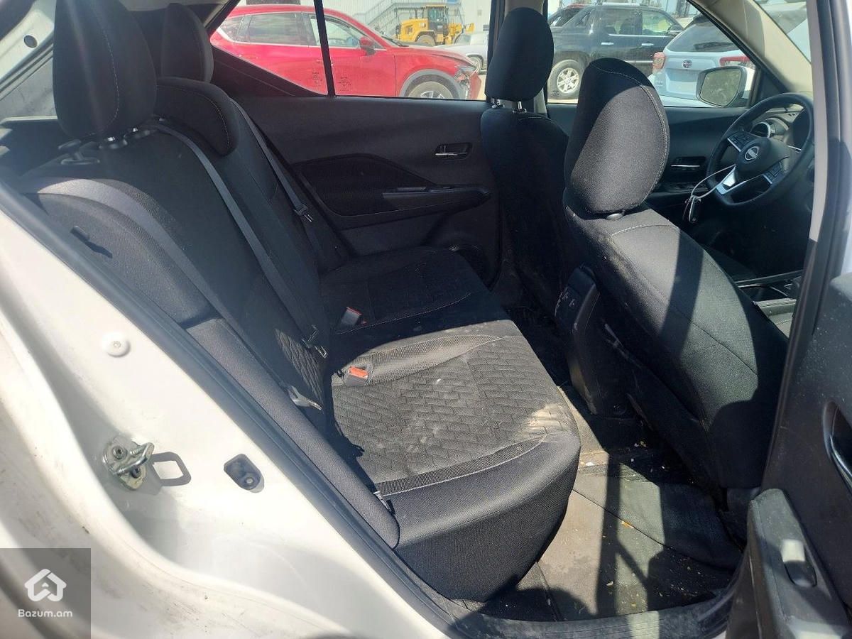 Nissan Kicks 2024 SV - image 9