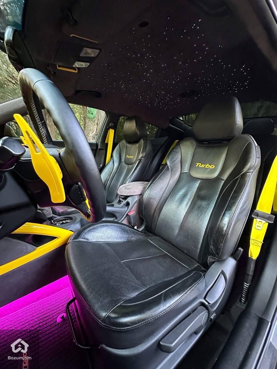 HYUNDAI VELOSTER - image 4