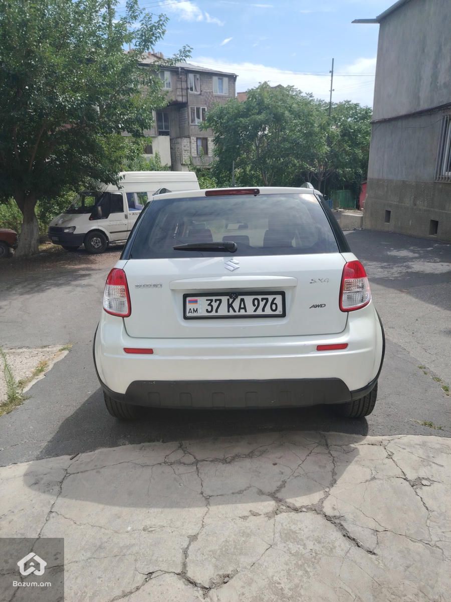 Suzuki  - image 5