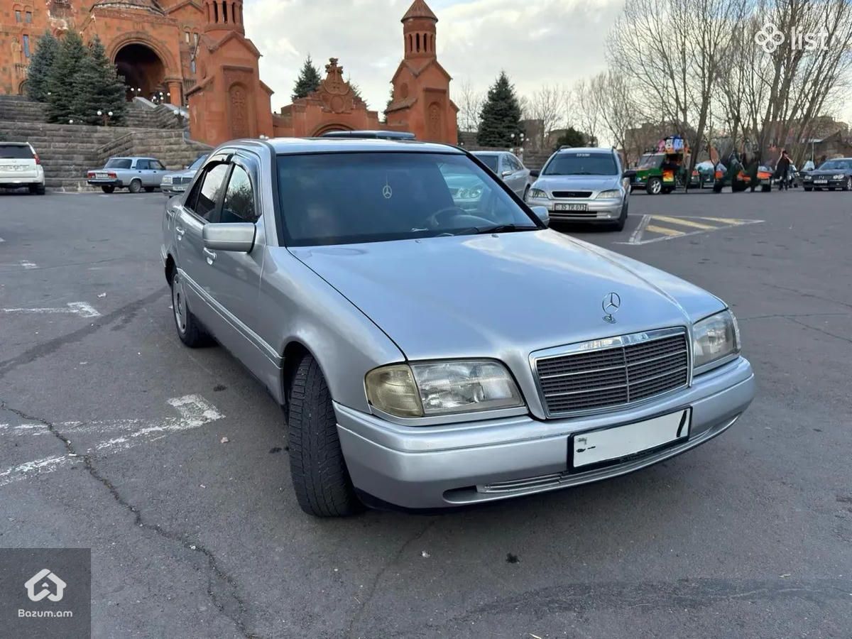 Mercedes-Benz C 180 1995 - image 1