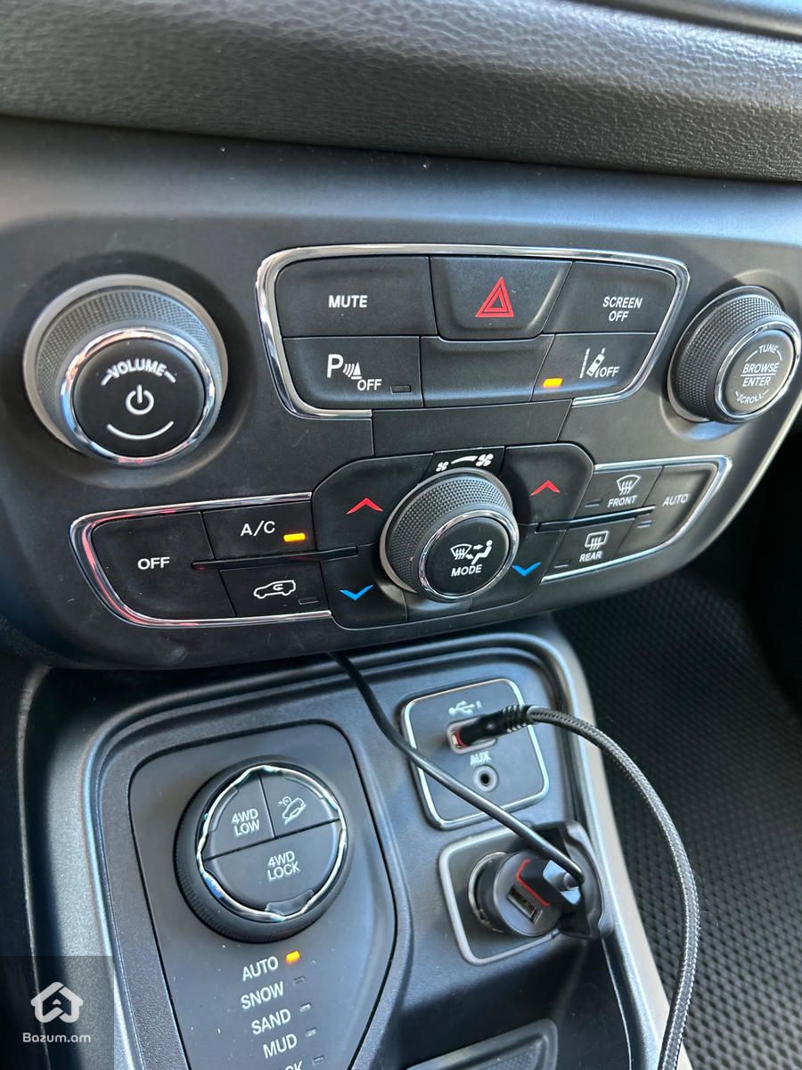 Jeep Compass 2020 - image 11