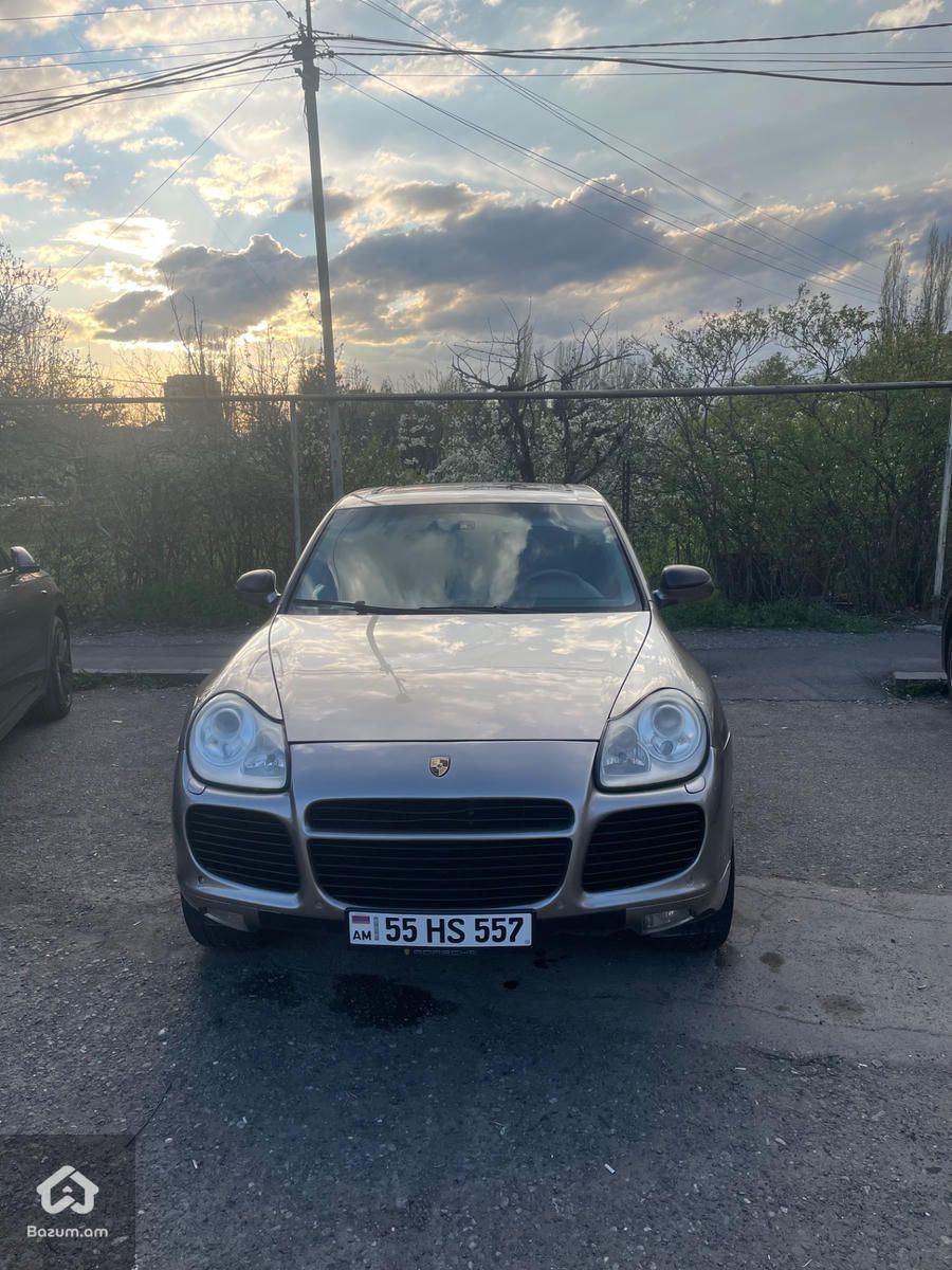 Porsche Cayenne S - image 1