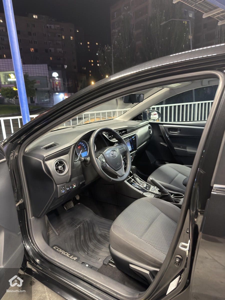 Toyota Corolla 2017 - image 7