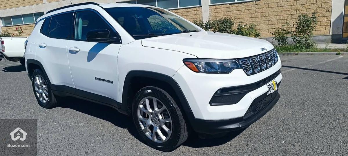 Jeep Compass 2022 - image 12