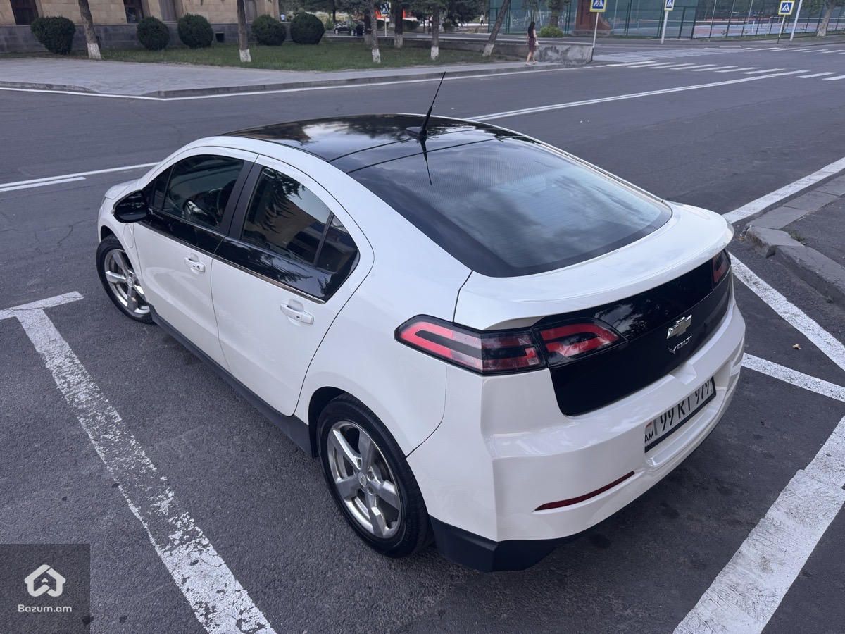Chevrolet Volt 2013 - image 4