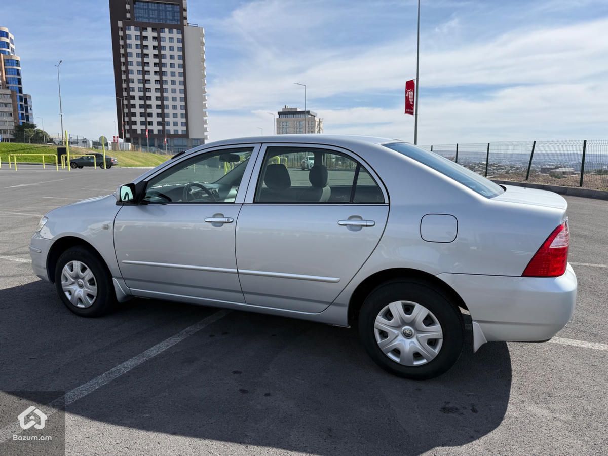 Toyota Corolla 2004 - image 4