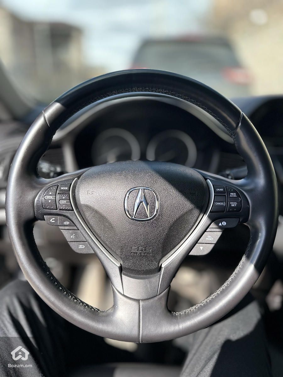 Acura ILX - image 6