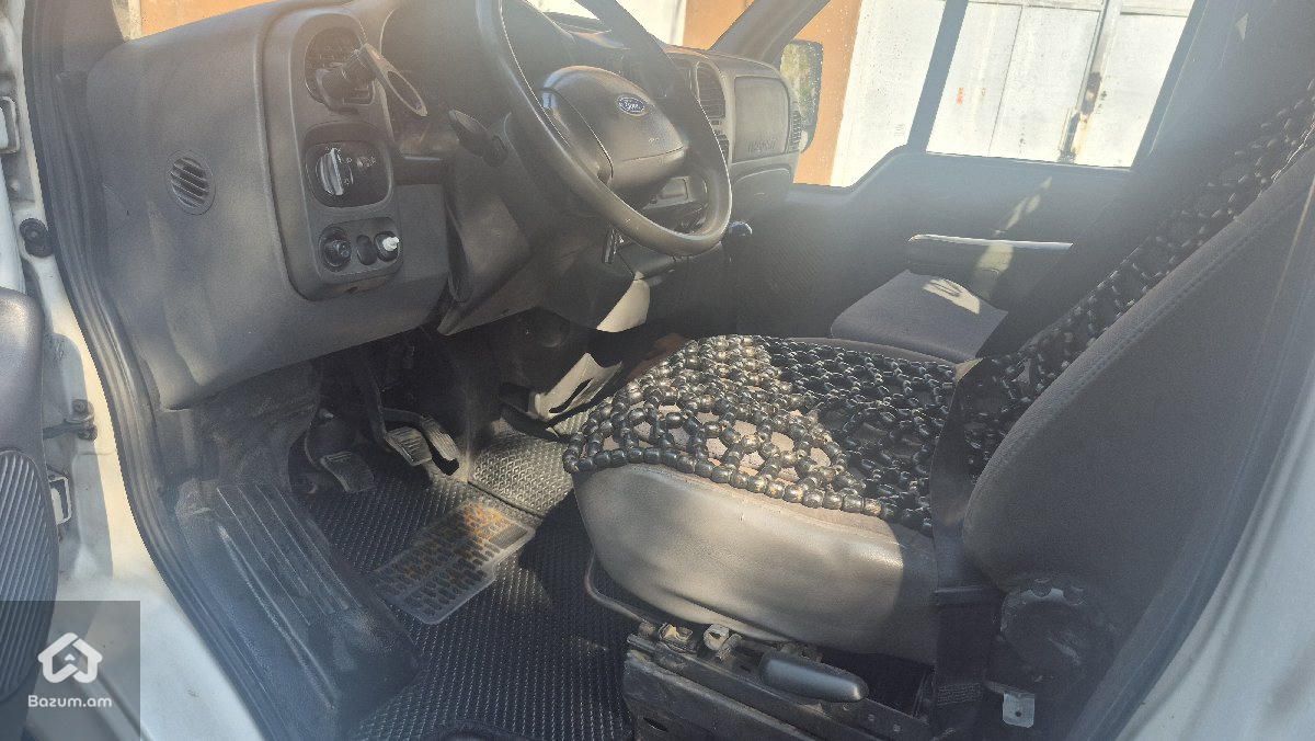 Ford Transit 2002 - image 6