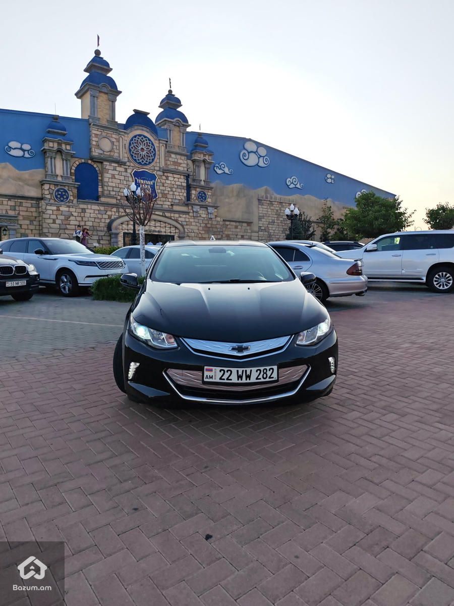 Chevrolet Volt 2  - image 1