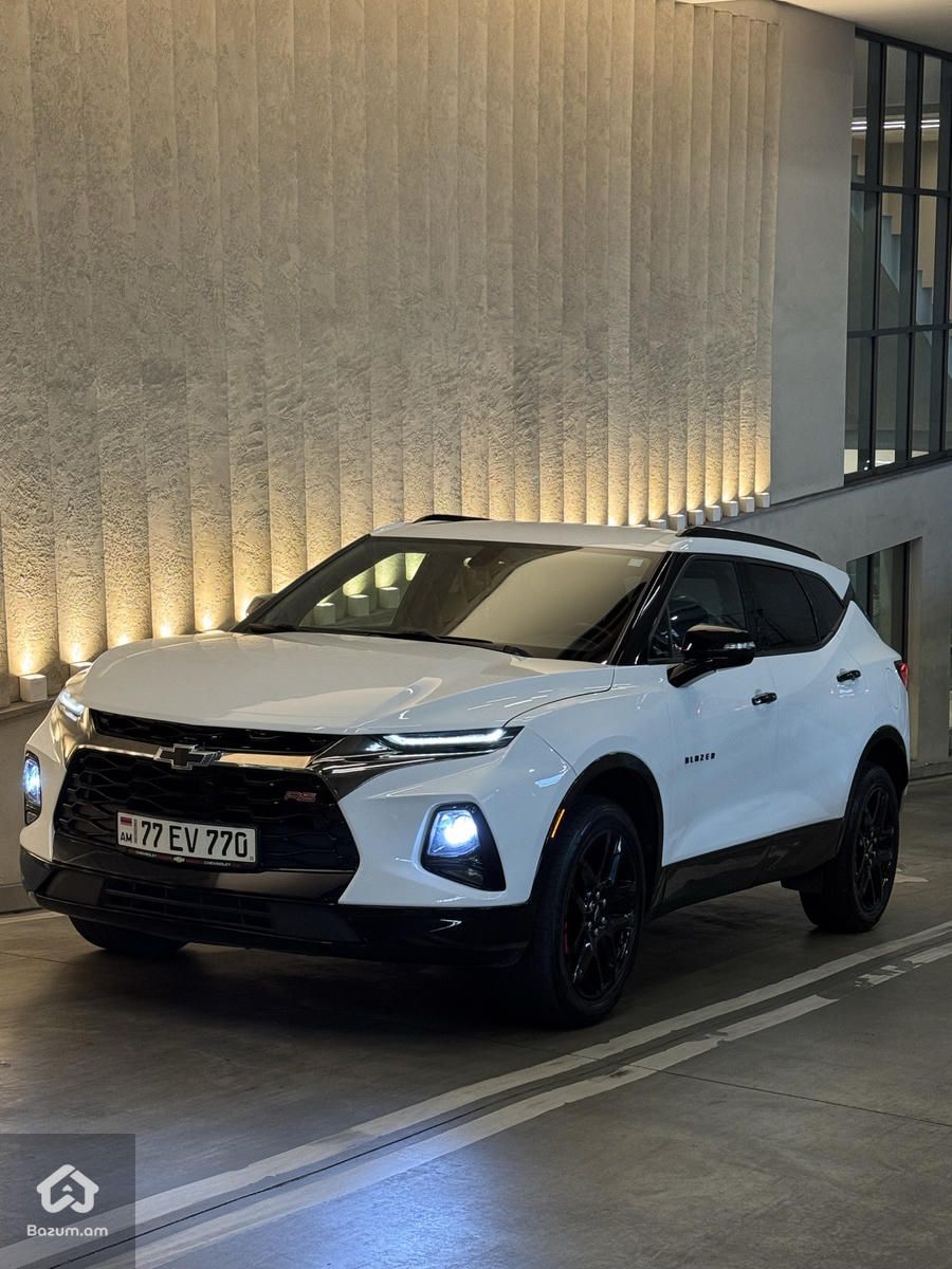 Chevrolet Blazer 3.6 - image 1