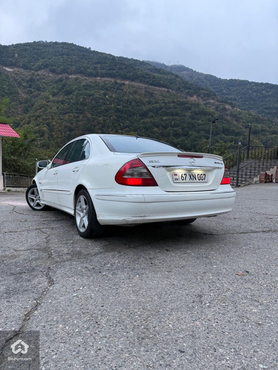 Mercedes-Benz E 320 2003 - image 16