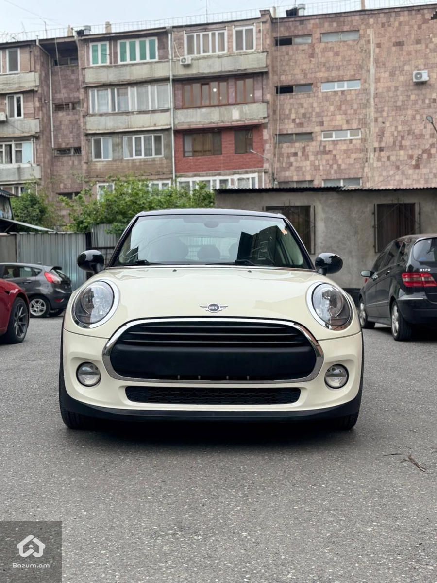 Mini Cooper 2018 - image 2