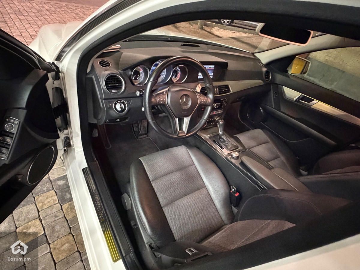 Վաճառվում է Mercedes benz C-180 Restyled - 2012թ - image 10