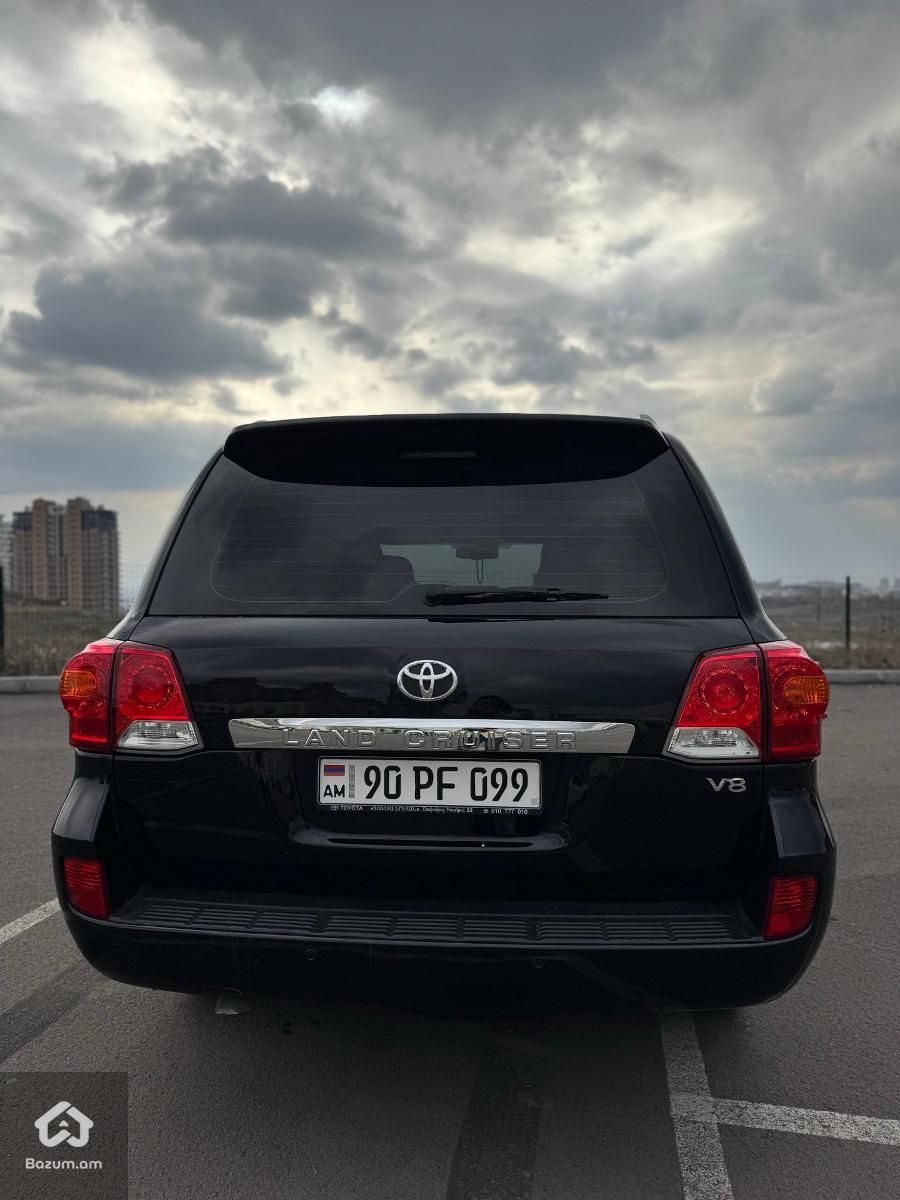 Toyota Land Cruiser 200, 2014 թ. - image 3
