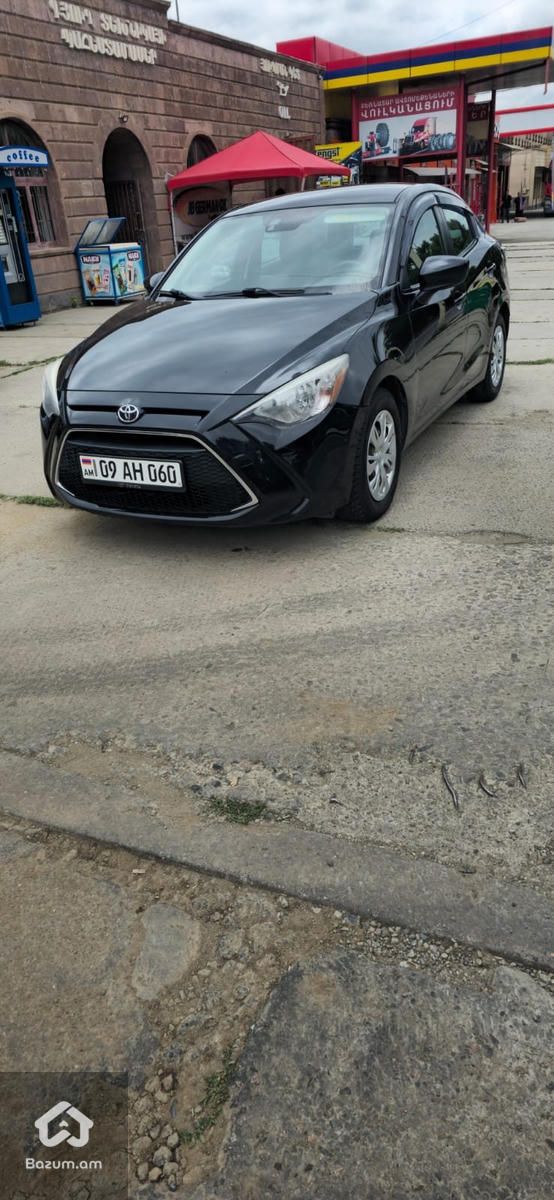 Toyota Yaris 2021 - image 9