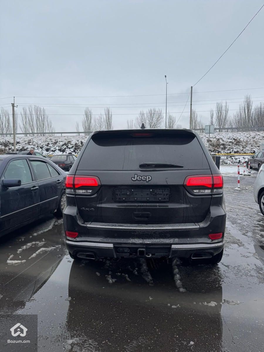 Jeep Grand Cherokee High Altitude - image 18