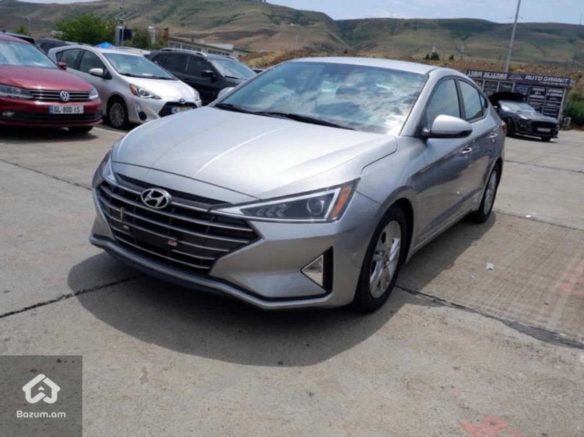 Hyundai Elantra 2020 - image 3