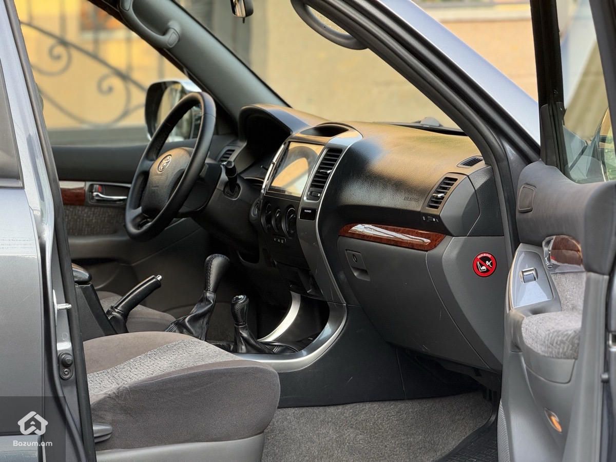 Toyota Land Cruiser Prado 2009 - image 10