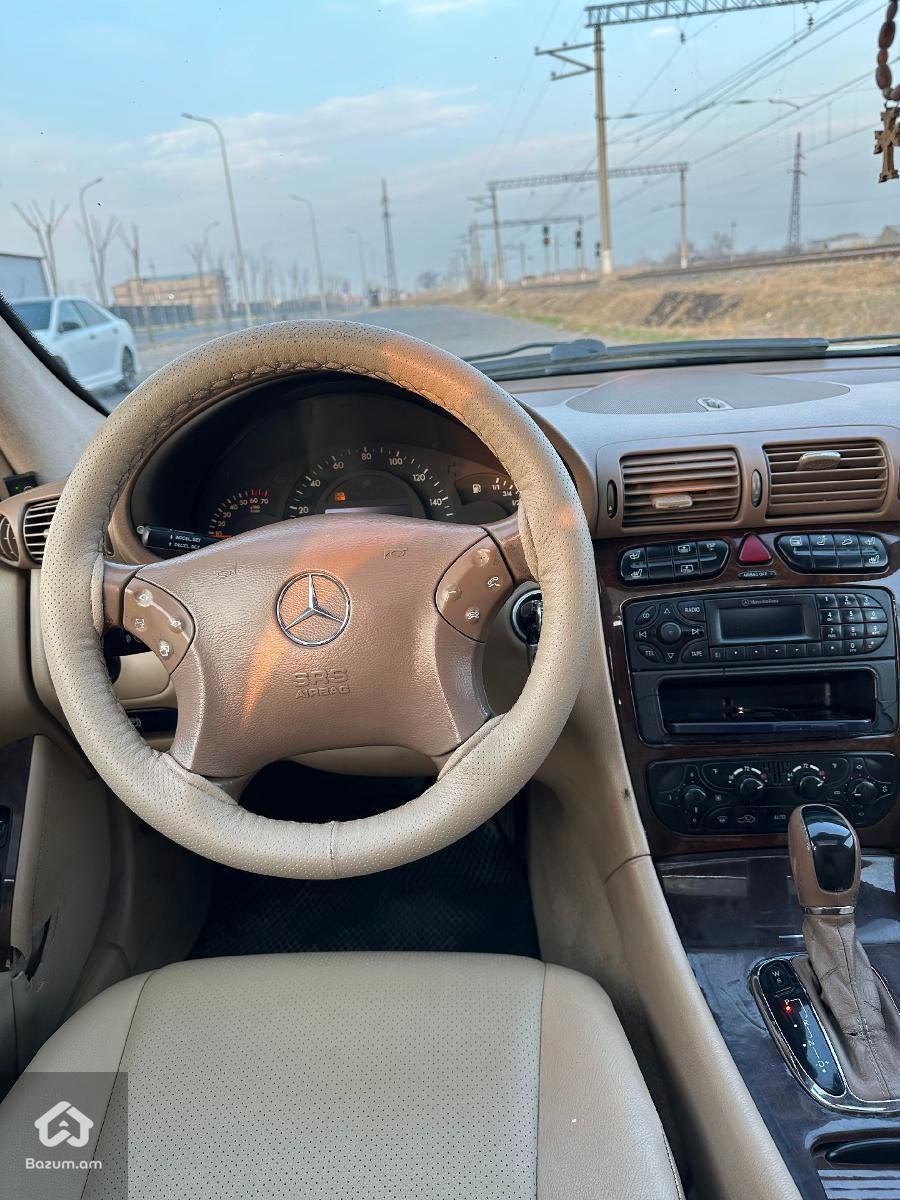 Mercedes Benz W203 - image 6