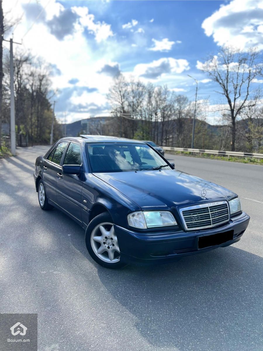 Mersedes benz - image 13