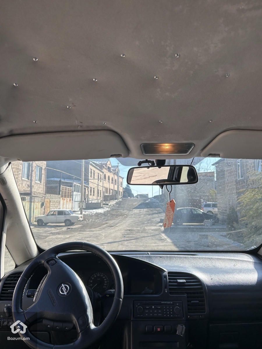Opel Zafira 2005 - image 2