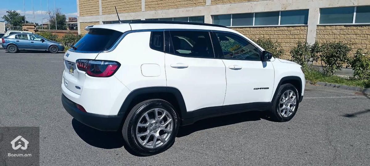 Jeep Compass 2022 - image 10