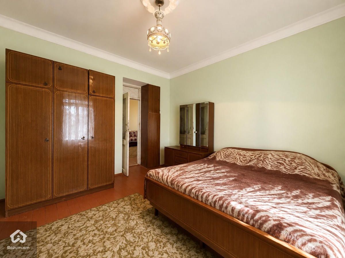 Վաճառվում է 1 հարկանի քարե տուն Ավանում - image 10