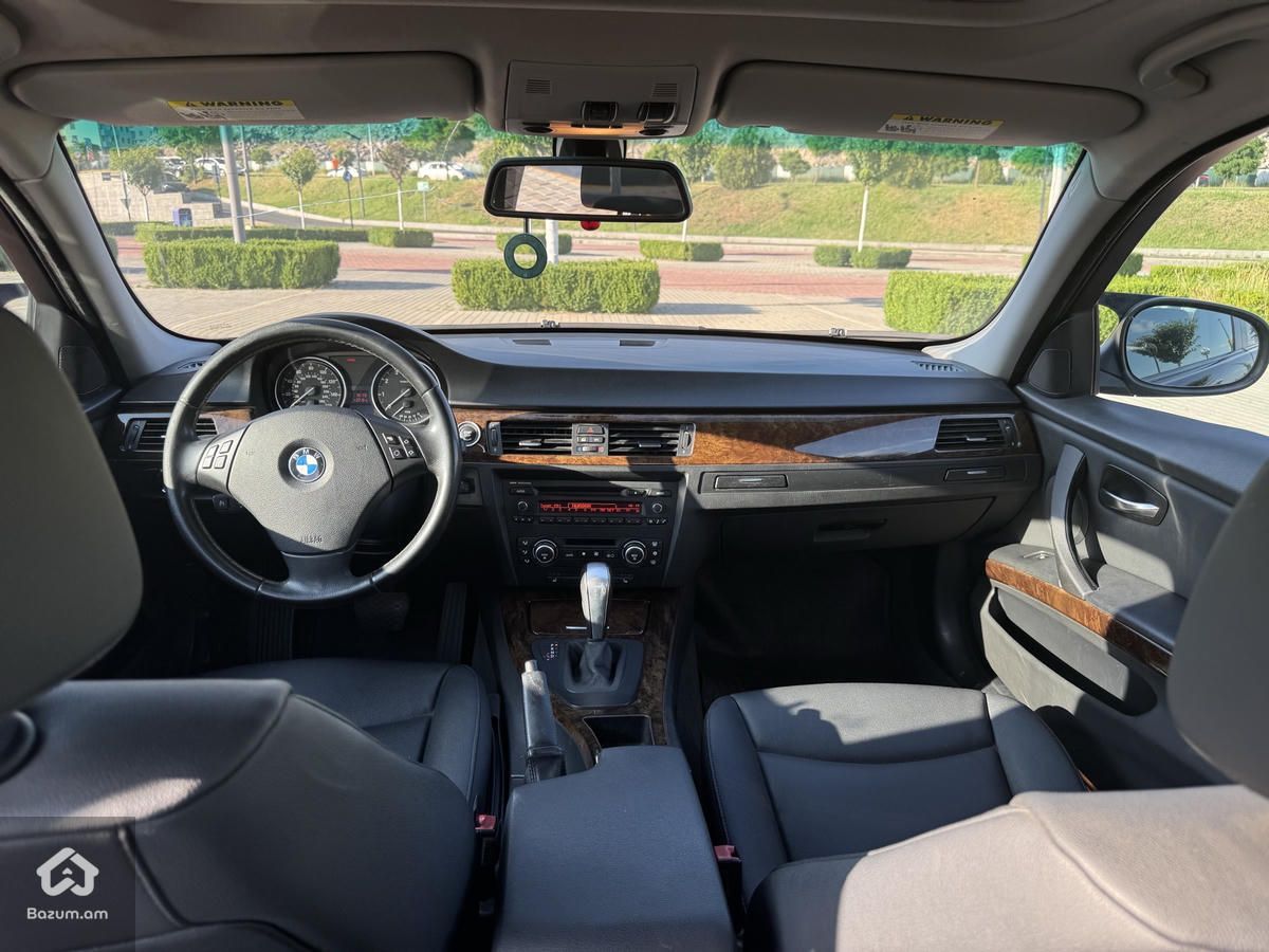BMW 328i - image 11