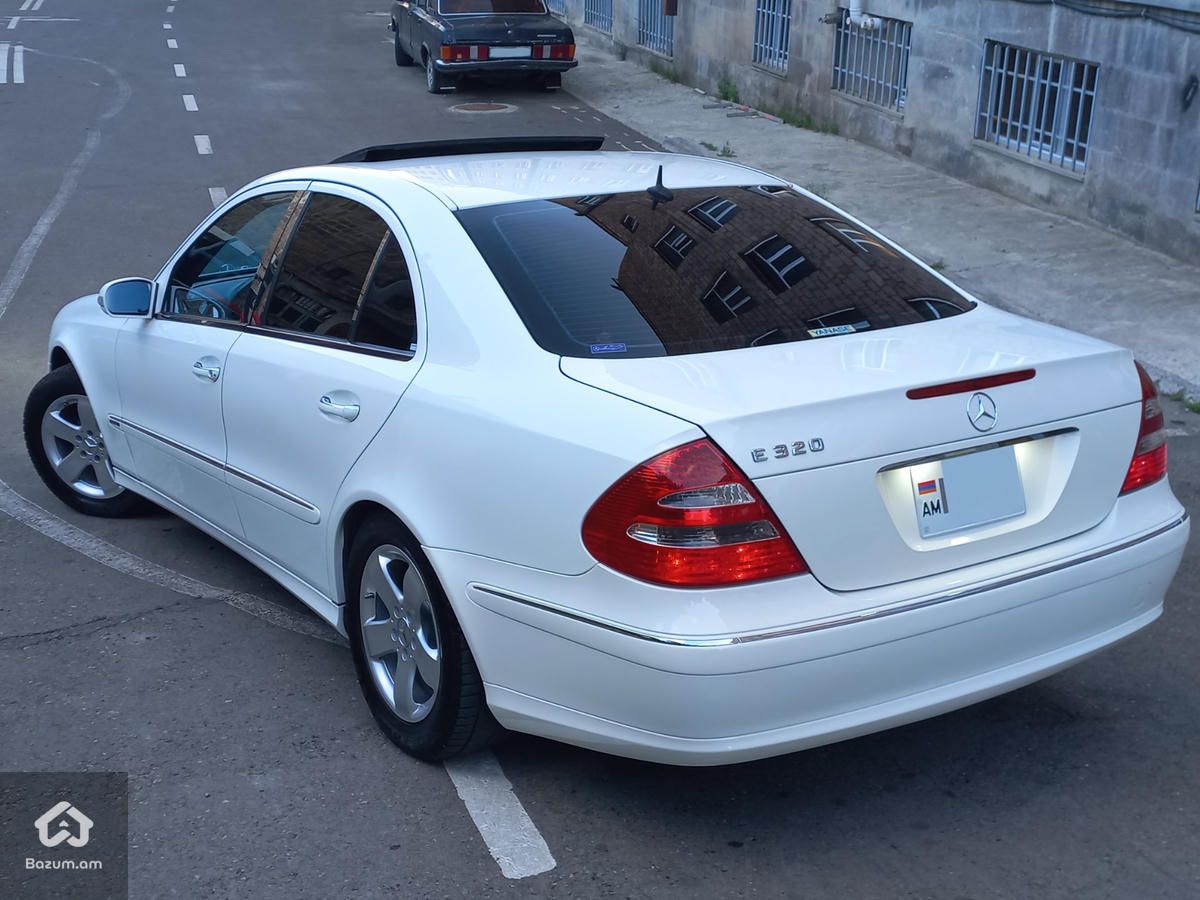 Mercedes-Benz E 320 2004 - image 4