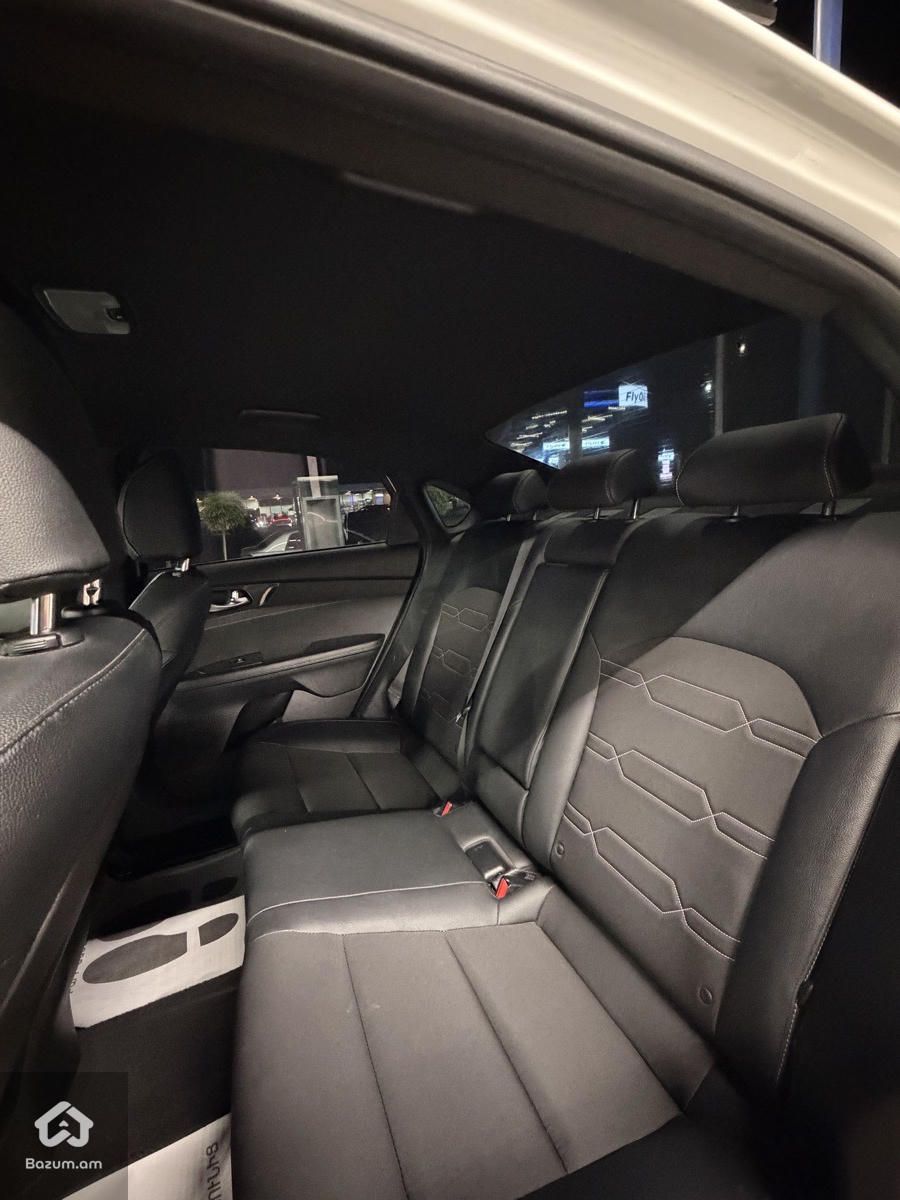 KIA FORTE GT LINE - image 8
