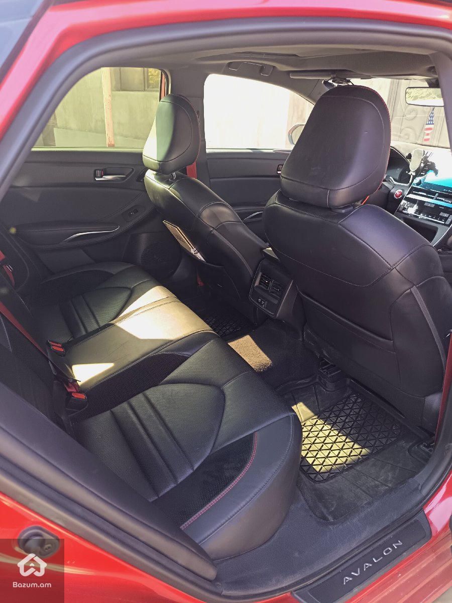 Toyota Avalon TRD - image 11