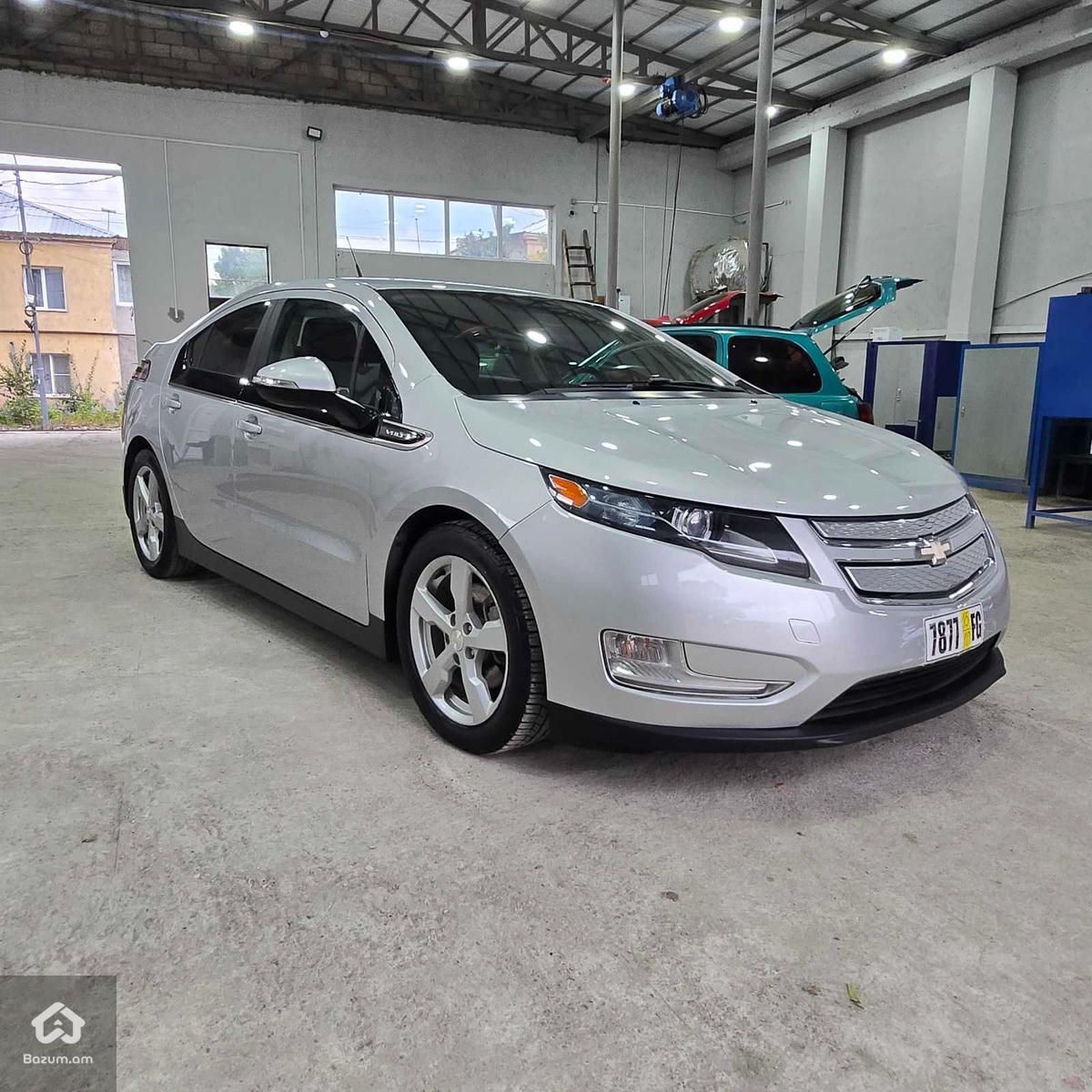 Chevrolet Volt 2013 - image 2