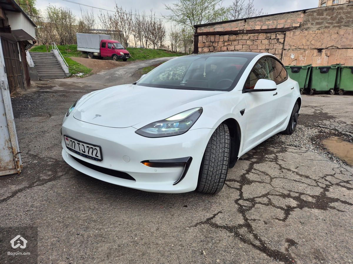 Tesla Model 3 2021 - image 2