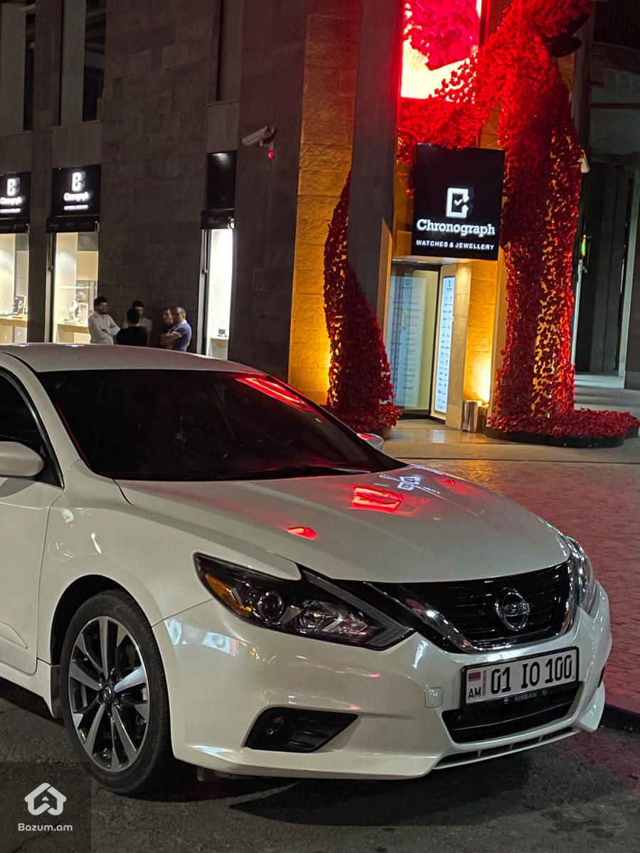 Nissan Altima SR - image 2