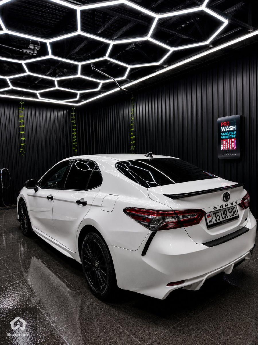 TOYOTA CAMRY V70 SE - image 18