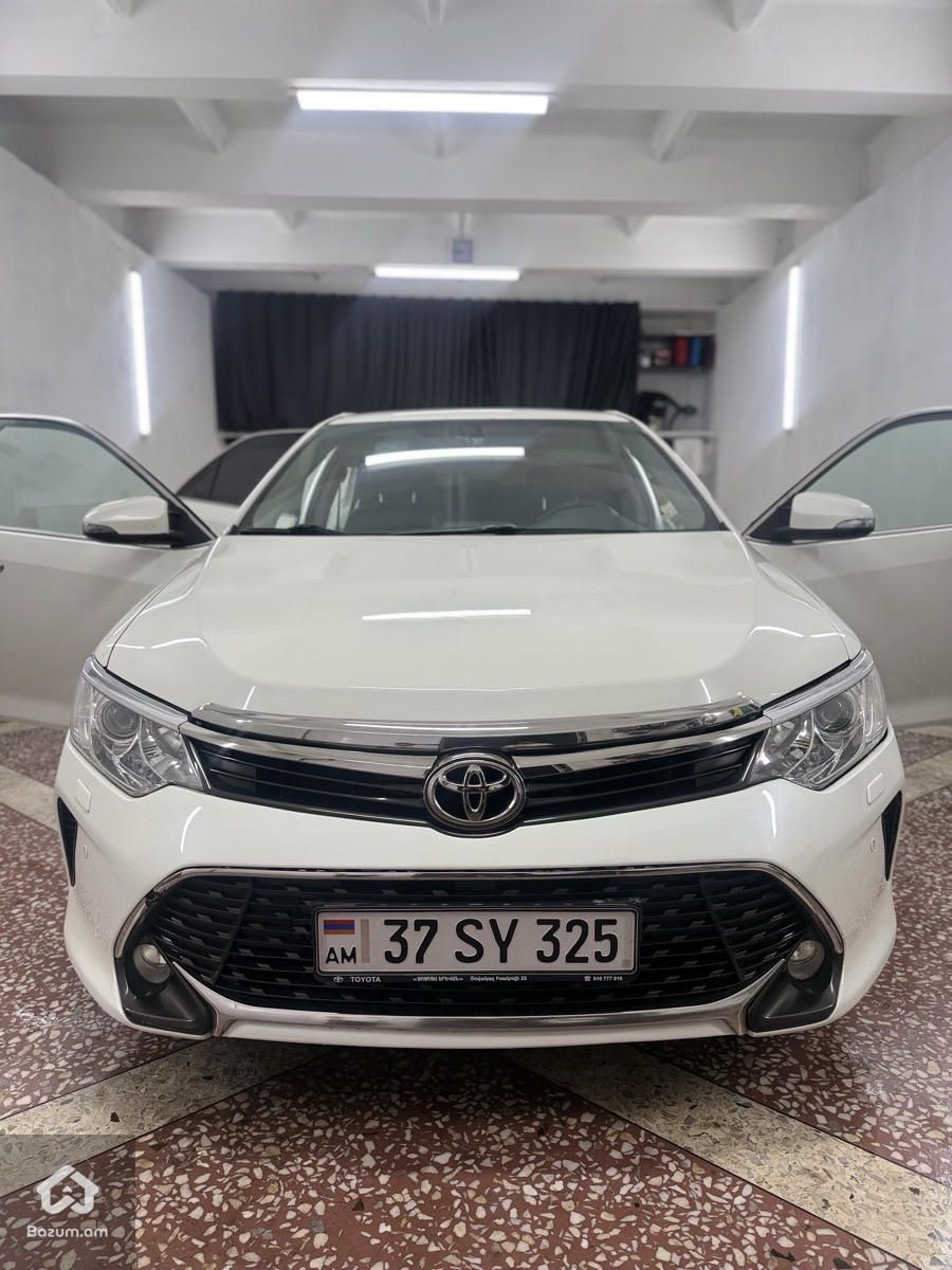Toyota Camry 2015 - image 11