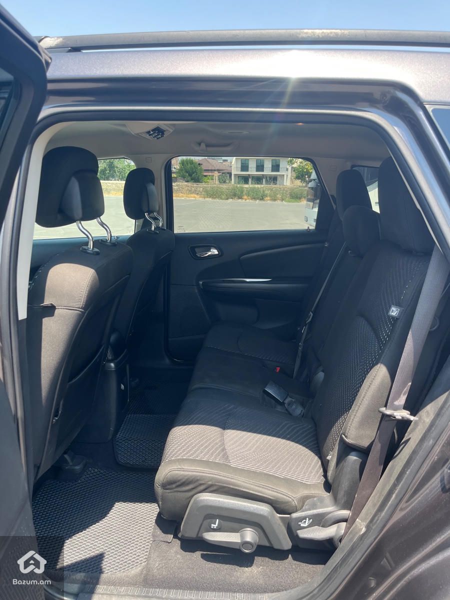 Dodge Journey 2020 SE - image 11