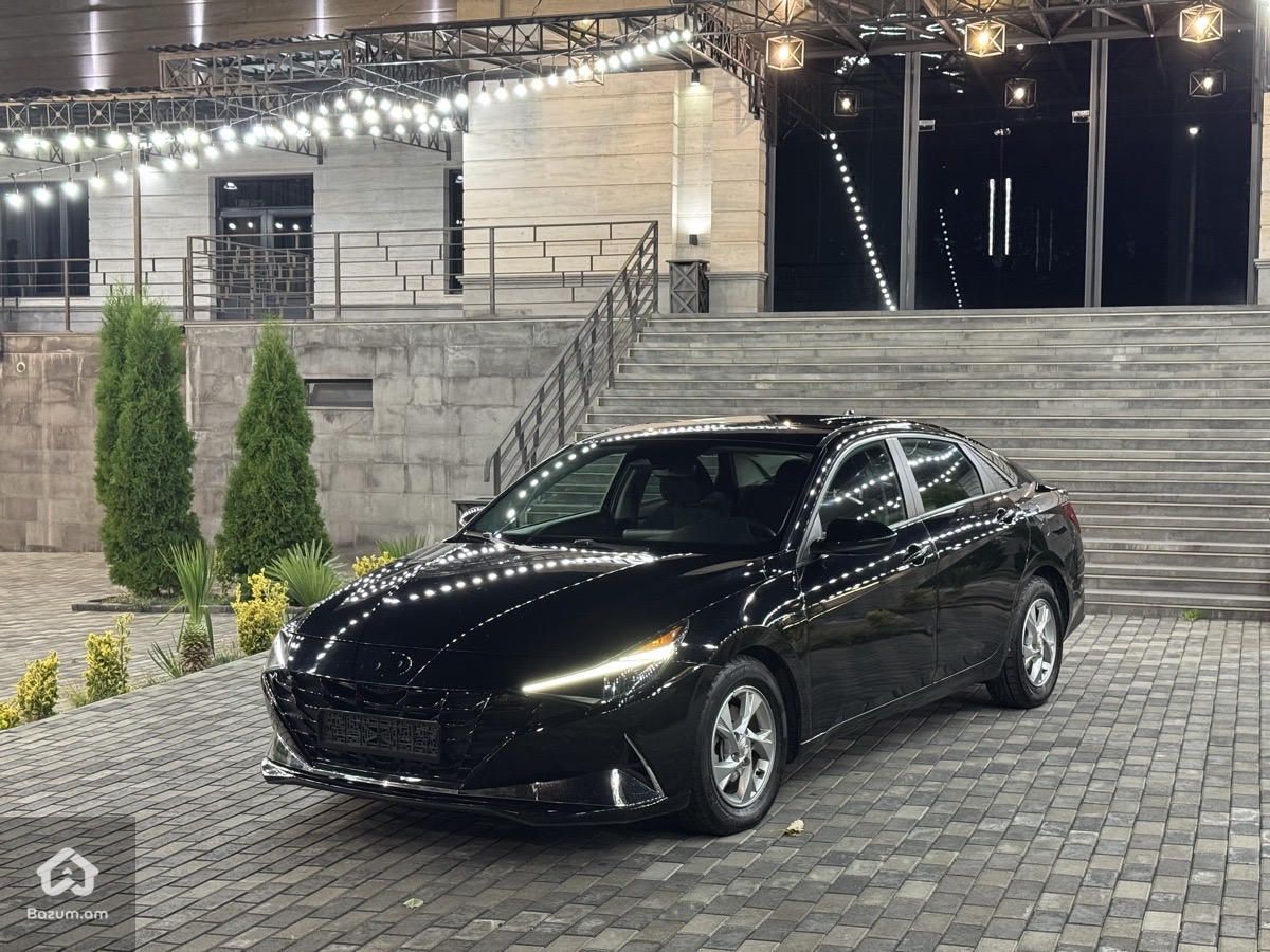 Hyundai Elantra 2021 - image 1